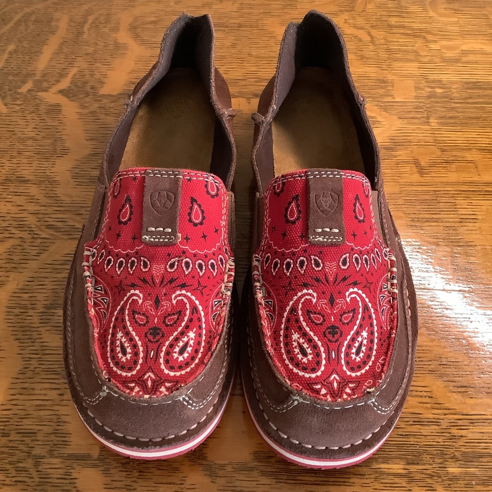 Ariat Cruiser ‘Red Paisley Bandana’ Slip-On Shoes Palm Brown Size 10